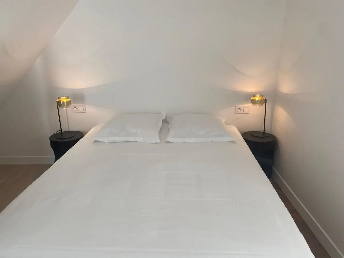 Dauphine - Modern Apartment París 0*,  Francia